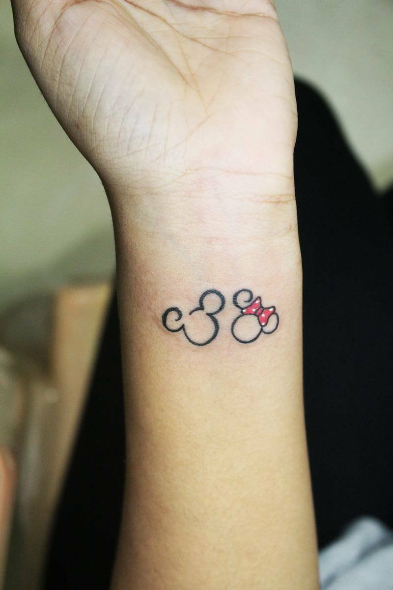 Minimalist Tattoo Ideas & Designs That Prove Subtle Things ...